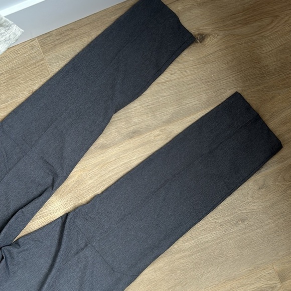 Perry Ellis 32x30 Golf Pants - Picture 4 of 4